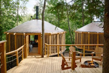 Bath house for up to 12 guests