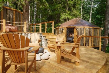 Bath house for up to 12 guests